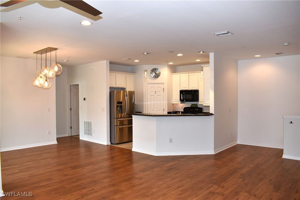 23420 Alamanda DR 202, Estero, FL 34135