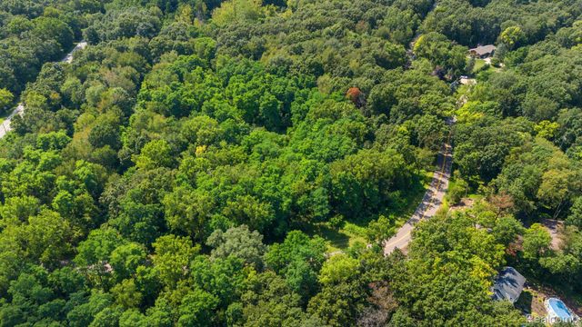 00001 LEDGEWOOD Drive, Tyrone Township, MI 48430