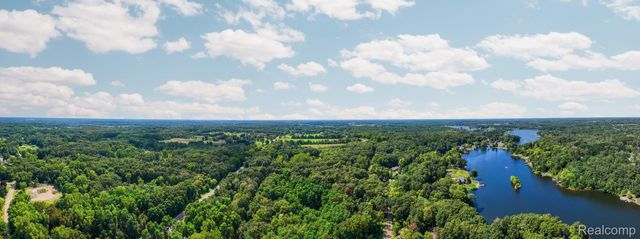 00001 LEDGEWOOD Drive, Tyrone Township, MI 48430