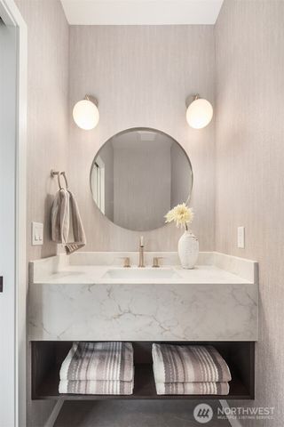 6214 40th Avenue NE, Seattle, WA 98115