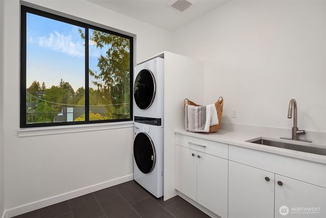 6214 40th Avenue NE, Seattle, WA 98115