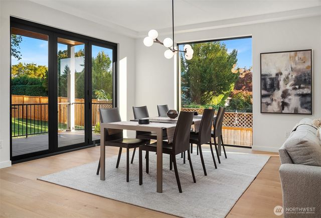 6214 40th Avenue NE, Seattle, WA 98115