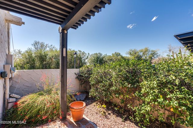 5420 N La Casita Drive, Tucson, AZ 85718