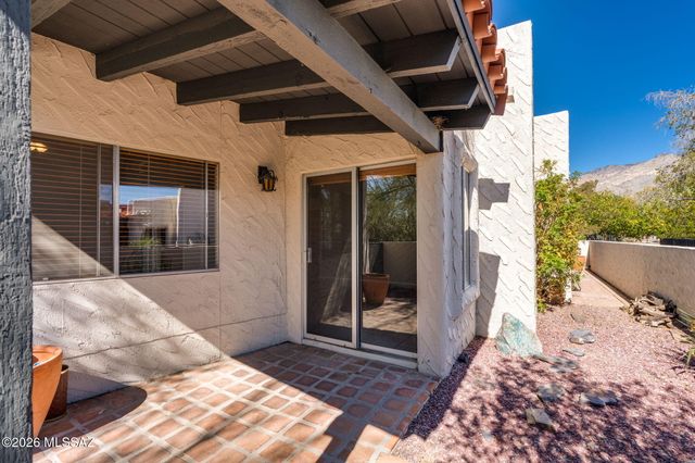 5420 N La Casita Drive, Tucson, AZ 85718