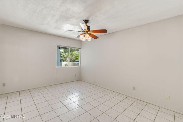 5420 N La Casita Drive, Tucson, AZ 85718