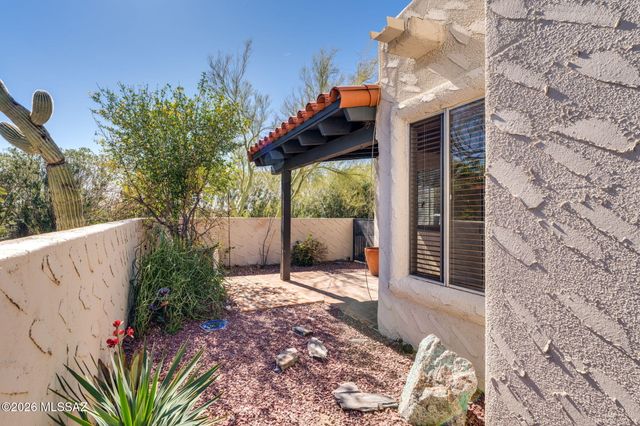 5420 N La Casita Drive, Tucson, AZ 85718