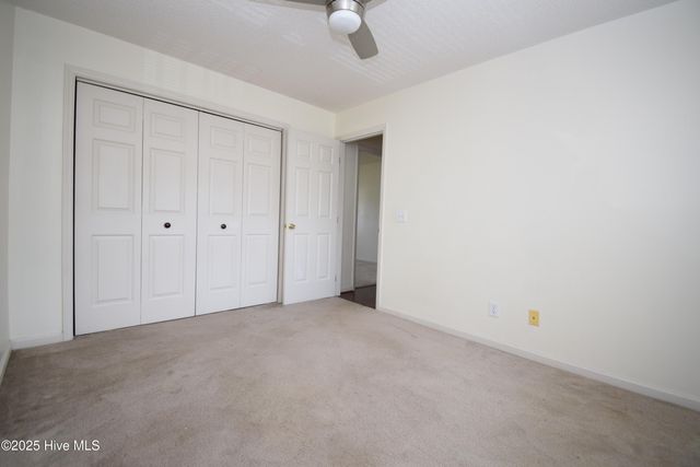 2916 Mulberry Lane E, Greenville, NC 27858
