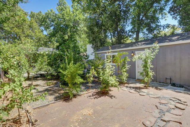 1744 Vallejo Way, Sacramento, CA 95818