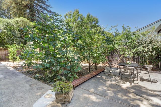 1744 Vallejo Way, Sacramento, CA 95818