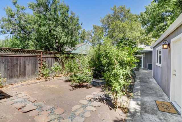 1744 Vallejo Way, Sacramento, CA 95818