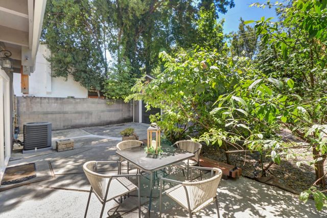 1744 Vallejo Way, Sacramento, CA 95818