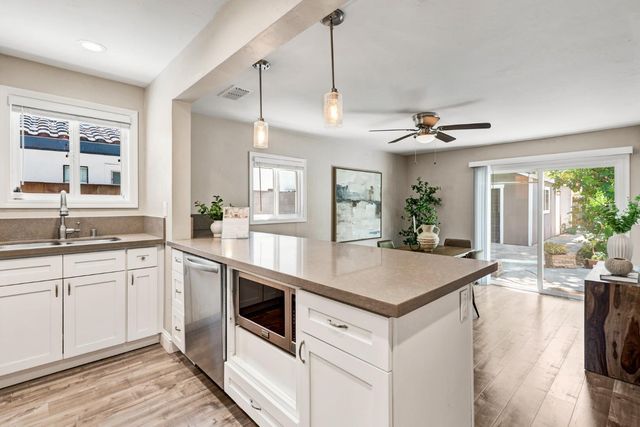 1744 Vallejo Way, Sacramento, CA 95818