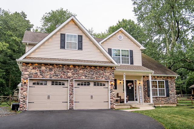 405 THREE MILE RUN RD, Sellersville, PA 18960