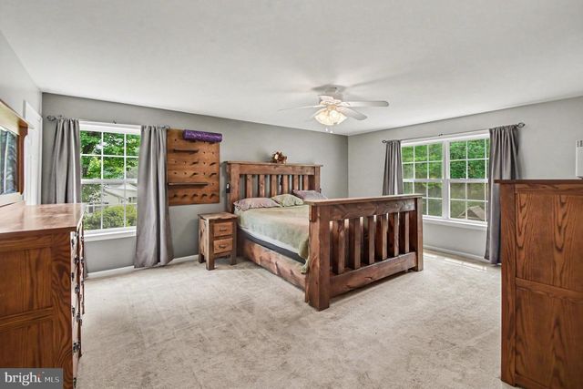405 THREE MILE RUN RD, Sellersville, PA 18960