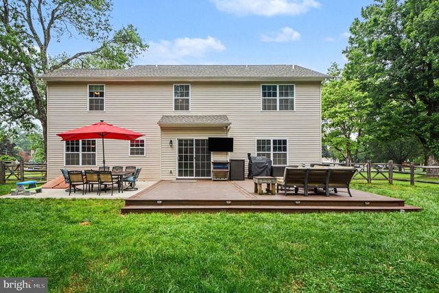405 THREE MILE RUN RD, Sellersville, PA 18960