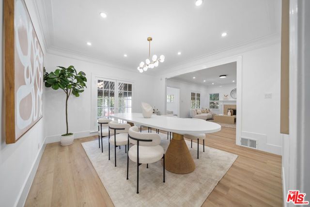 320 Westminster Avenue, Los Angeles, CA 90020