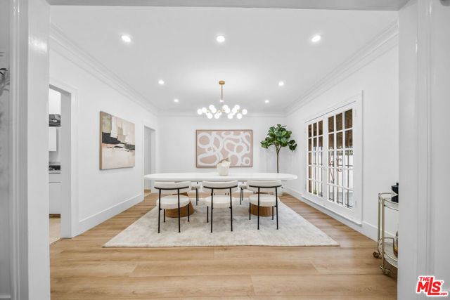 320 Westminster Avenue, Los Angeles, CA 90020