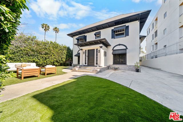 320 Westminster Avenue, Los Angeles, CA 90020