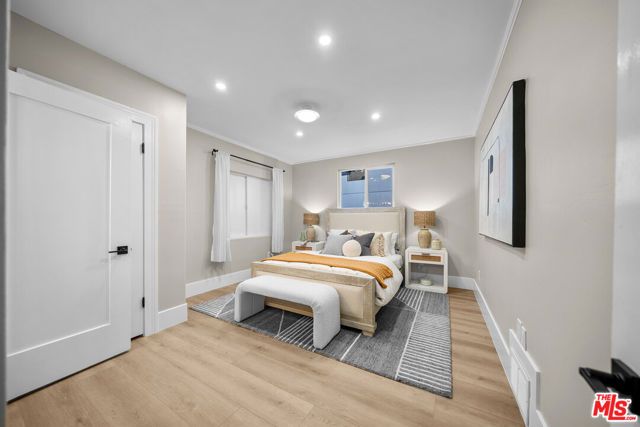 320 Westminster Avenue, Los Angeles, CA 90020