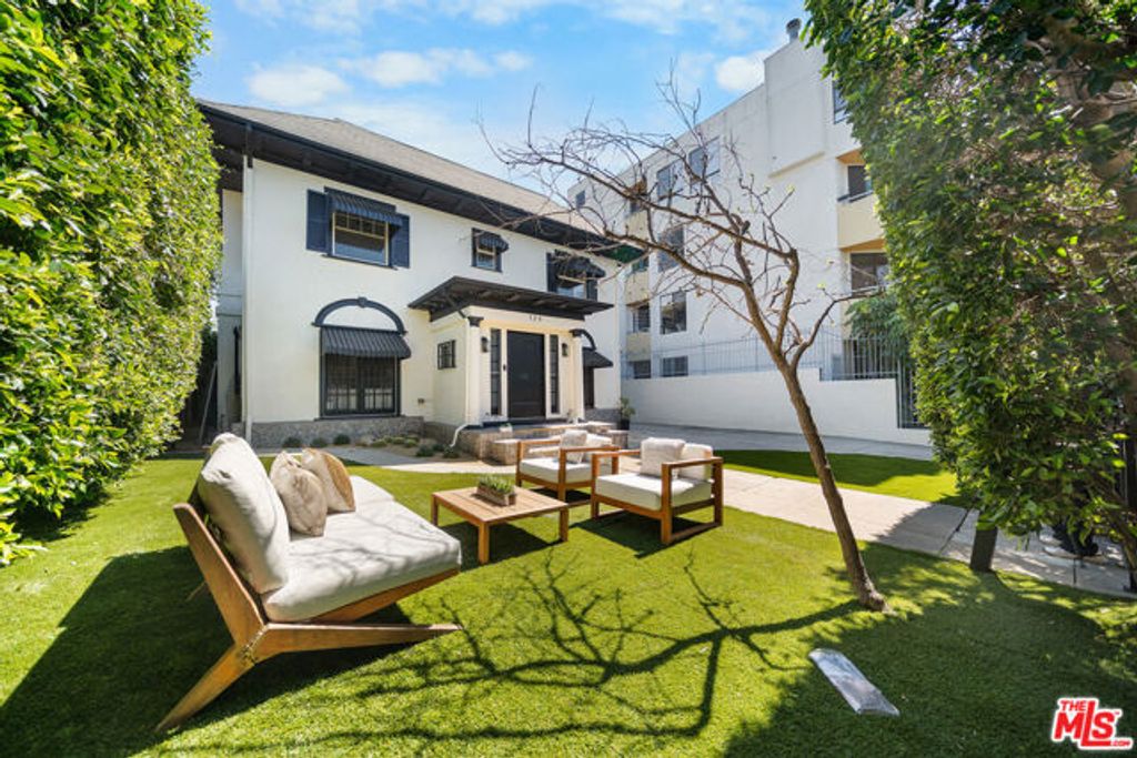 320 Westminster Avenue, Los Angeles, CA 90020