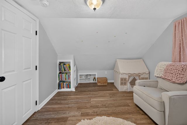 473 Foster Rd, Tewksbury, MA 01876