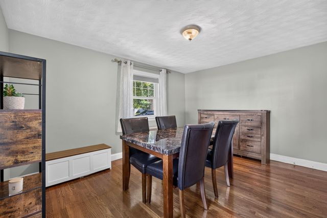 473 Foster Rd, Tewksbury, MA 01876