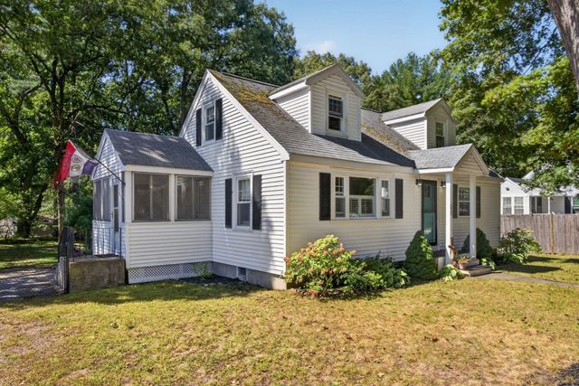 473 Foster Rd, Tewksbury, MA 01876