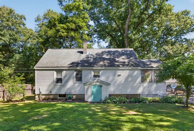 473 Foster Rd, Tewksbury, MA 01876