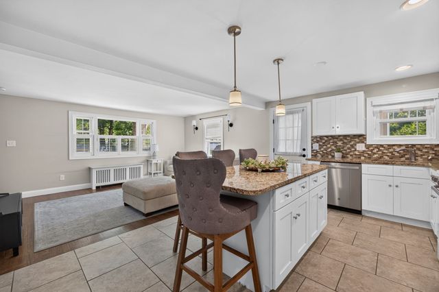 473 Foster Rd, Tewksbury, MA 01876