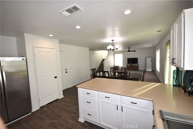 885 Amadova Drive, Perris, CA 92571