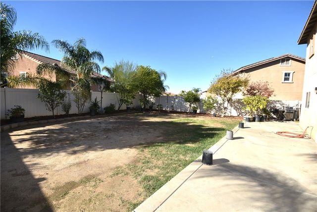 885 Amadova Drive, Perris, CA 92571