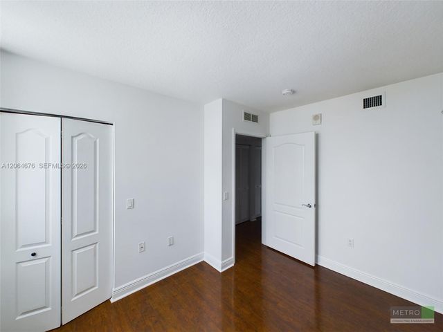 60 NW 37th Ave 603, Miami, FL 33125