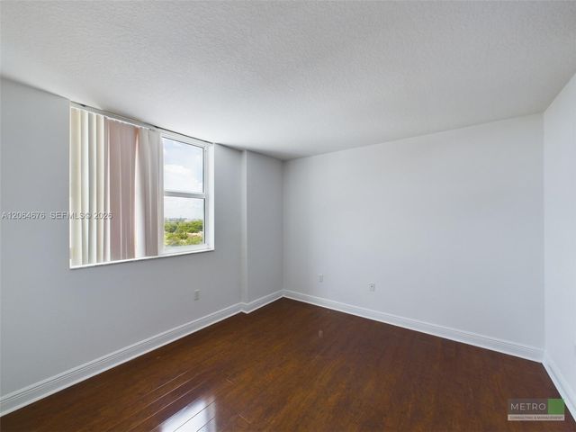 60 NW 37th Ave 603, Miami, FL 33125