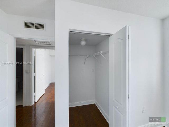 60 NW 37th Ave 603, Miami, FL 33125