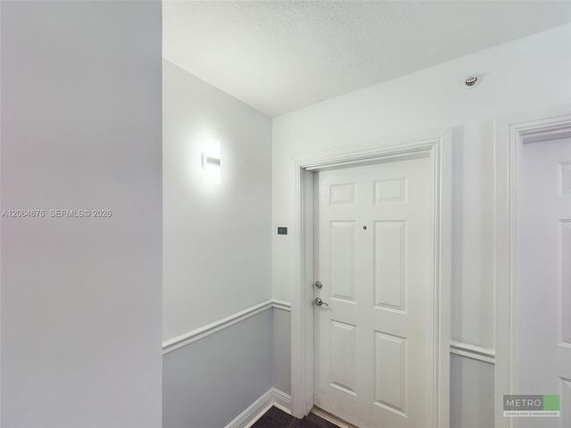 60 NW 37th Ave 603, Miami, FL 33125