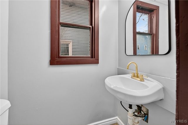 1307 Niagara Avenue, Niagara Falls, NY 14305