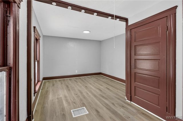 1307 Niagara Avenue, Niagara Falls, NY 14305