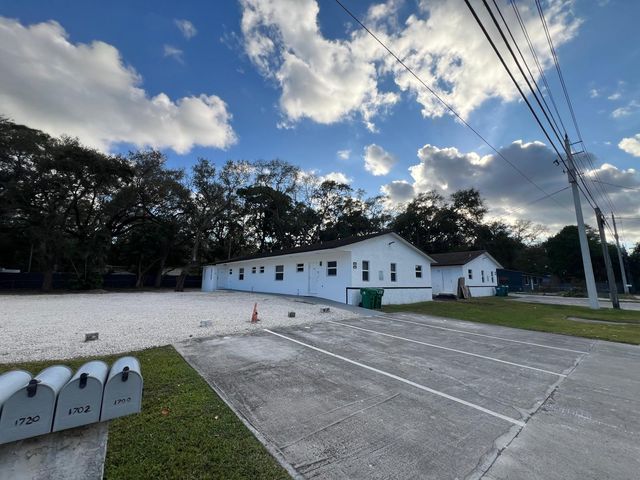 1700 NE 146th Street, Miami, FL 33181