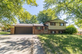 1302 Park Circle Drive, Anderson, IN 46012