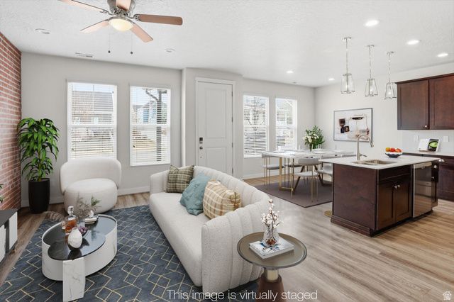 11461 S STREAM PARK DR, South Jordan, UT 84009