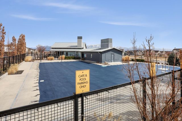 11461 S STREAM PARK DR, South Jordan, UT 84009