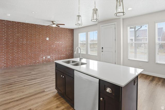 11461 S STREAM PARK DR, South Jordan, UT 84009