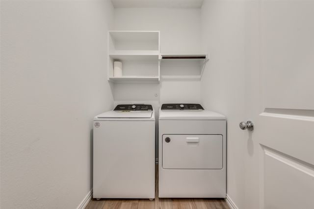 917 Dustwood Drive, Fort Worth, TX 76052