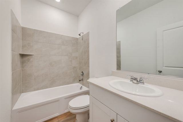 917 Dustwood Drive, Fort Worth, TX 76052