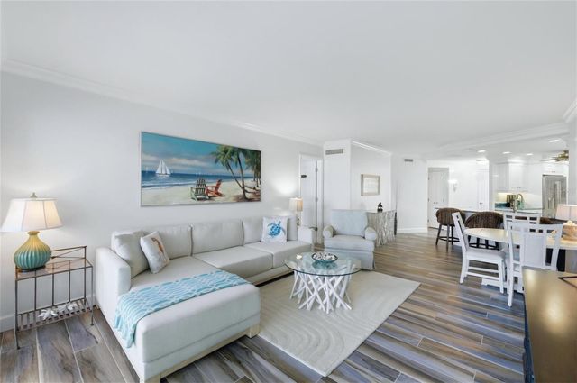 2110 BENJAMIN FRANKLIN DRIVE 104, Sarasota, FL 34236