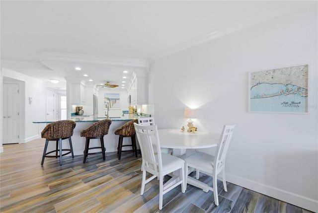 2110 BENJAMIN FRANKLIN DRIVE 104, Sarasota, FL 34236