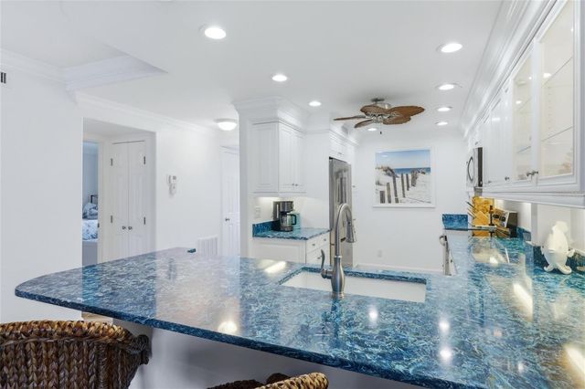 2110 BENJAMIN FRANKLIN DRIVE 104, Sarasota, FL 34236