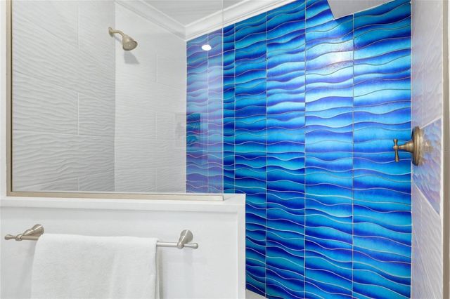 2110 BENJAMIN FRANKLIN DRIVE 104, Sarasota, FL 34236