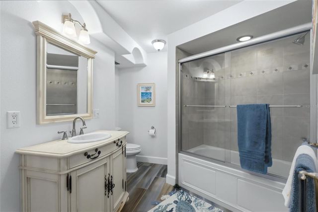 2110 BENJAMIN FRANKLIN DRIVE 104, Sarasota, FL 34236