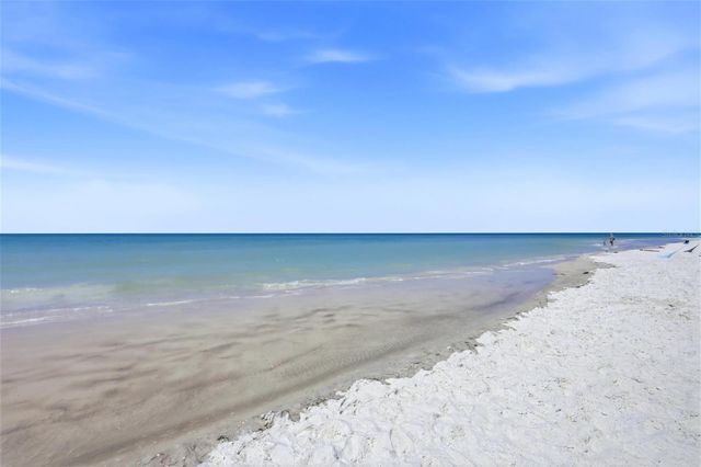 2110 BENJAMIN FRANKLIN DRIVE 104, Sarasota, FL 34236